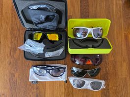 Lot Sonnenbrillen Oakley Rayban Bikkembergs