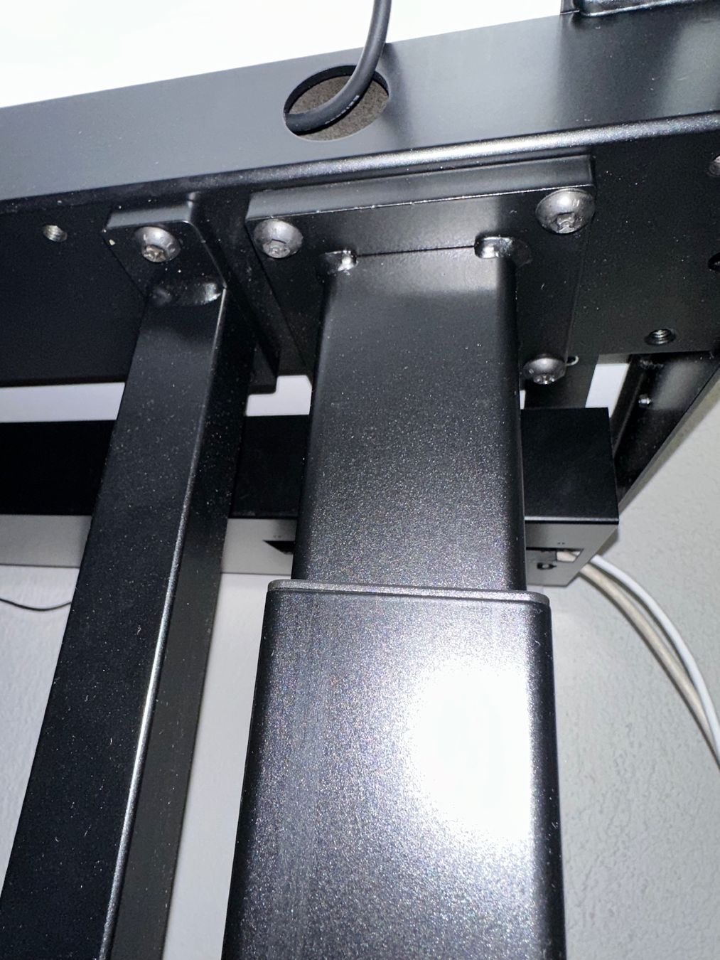 Scrivanie: plain'desk Sitz-Stehtisch elektrisch höhenverstellbar – Usato da Zürich venduto da neumaka 7