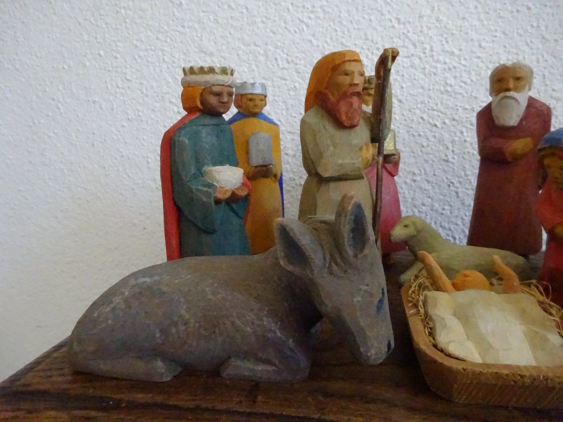 Sculture & Statue: Antike Krippe / Holz, vollständig – Usato da Esslingen venduto da eintagammeer 7