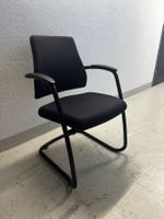 Bürostuhl schwarz – Freischwinger mit Armlehnen