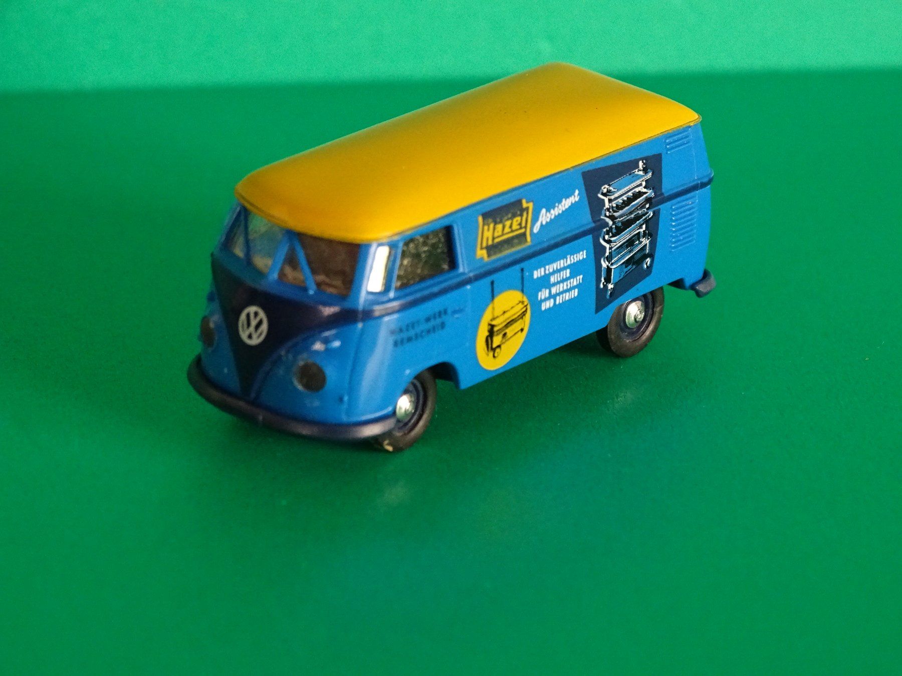 Brekina Modellini d'auto: VW Bus von Brekina 1/87 – Usato da Bretzwil venduto da Meex