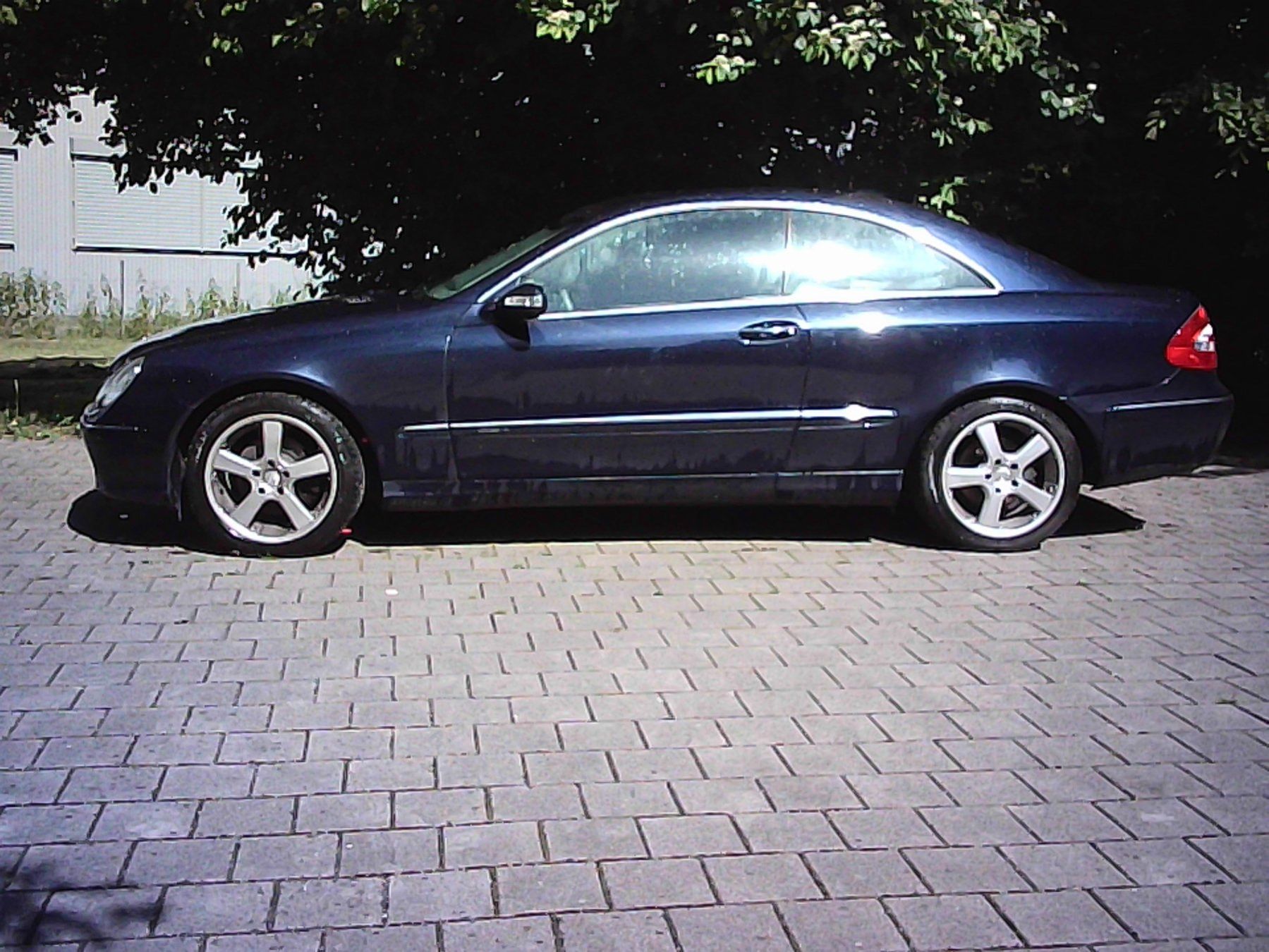Autos: Mercedes CLK 320 élégance – D'occasion à Muttenz par moccalino
