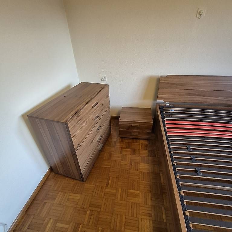 Letti: Schlafzimmer Möbel u. Bett – Usato da Gamprin venduto da Holzkunst. 1