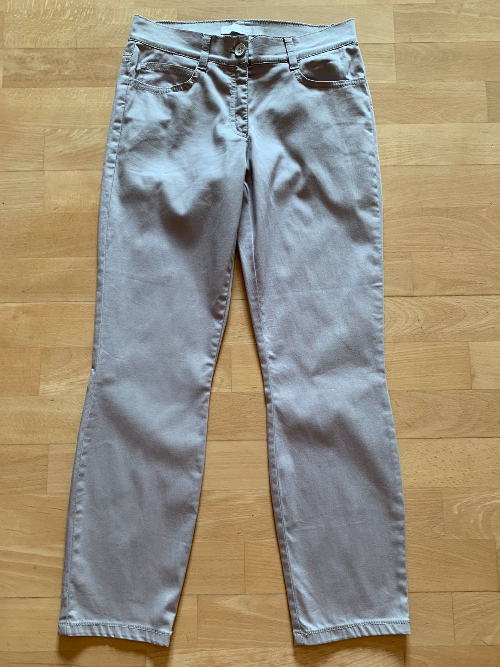Brax Pantaloni: BRAX Golf Damen Hose Gr. 34, Hellgrau – Usato da Worb venduto da farben20zauber 1