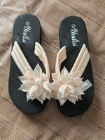 ​😍 Plateau Flip-Flops - 42 - mit opulenter Blüte