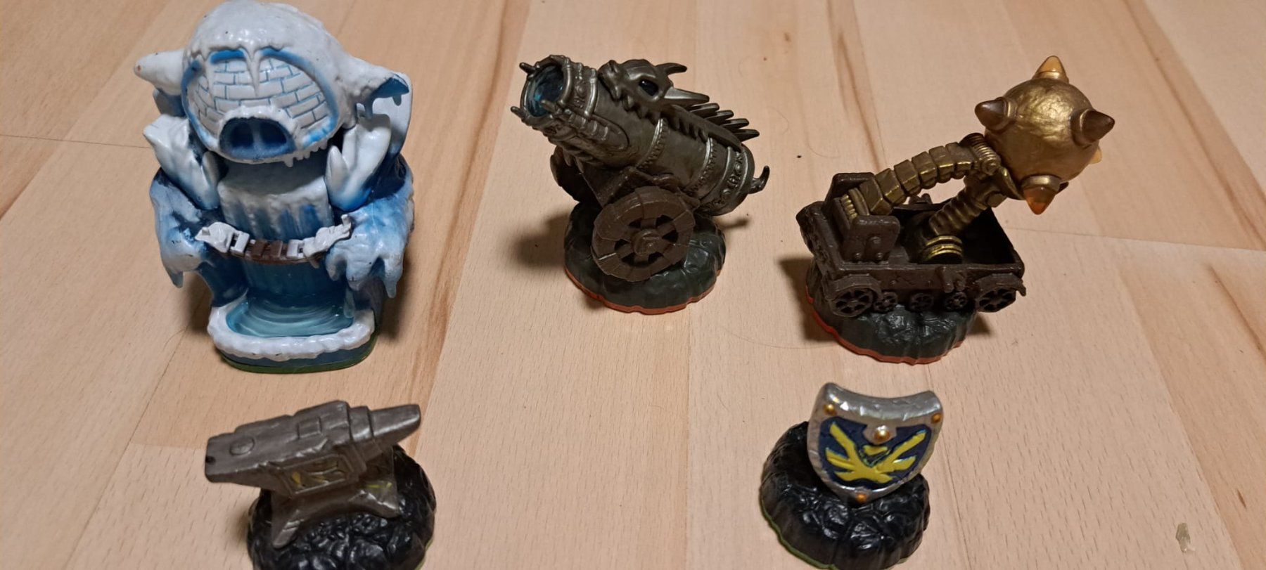 Giochi: Skylanders Adventure Pack & Magic Items – Usato da Wohlen AG venduto da Faluca
