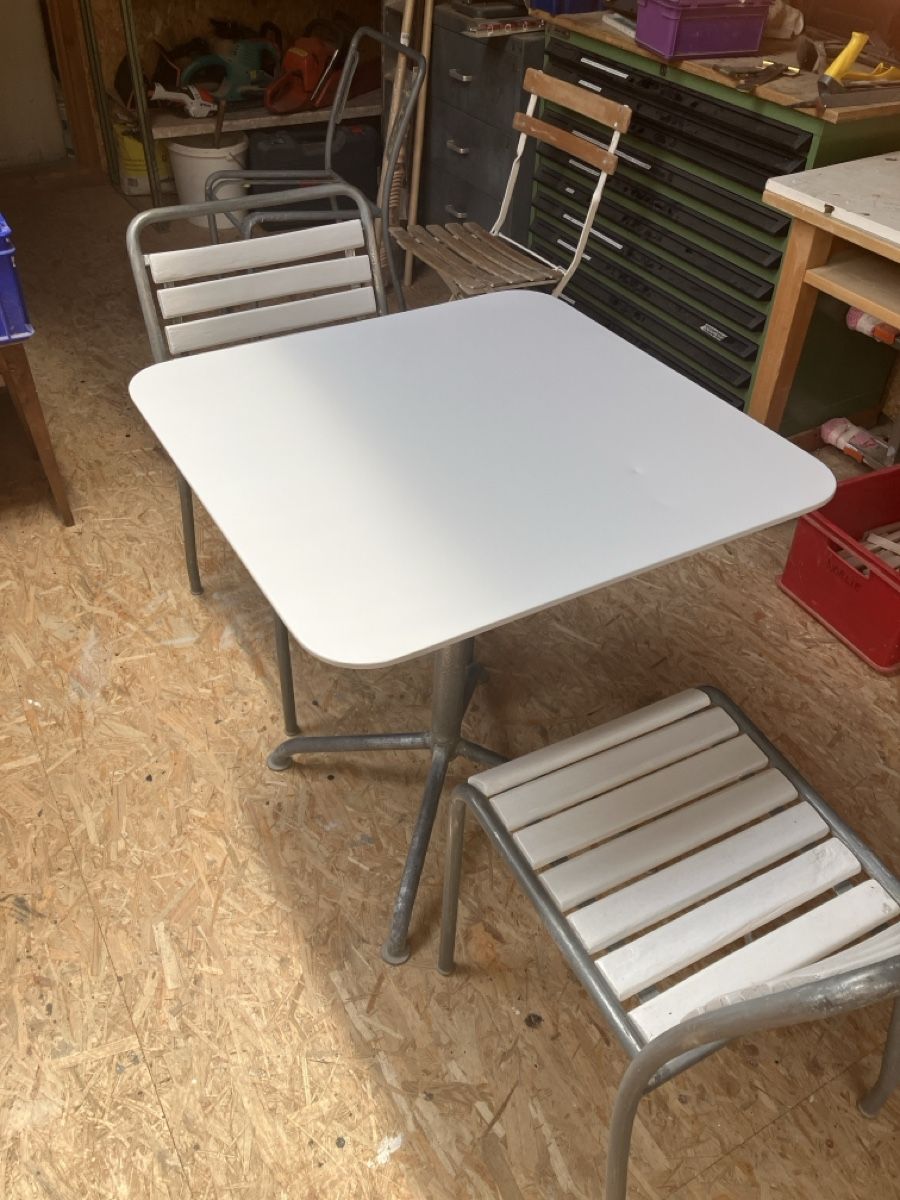 Bigla Set de table et chaises: Sissach Bigla 2er Sitzgarnitur – D'occasion à Erlenbach im Simmental! par Simmentaler-Perlen 3