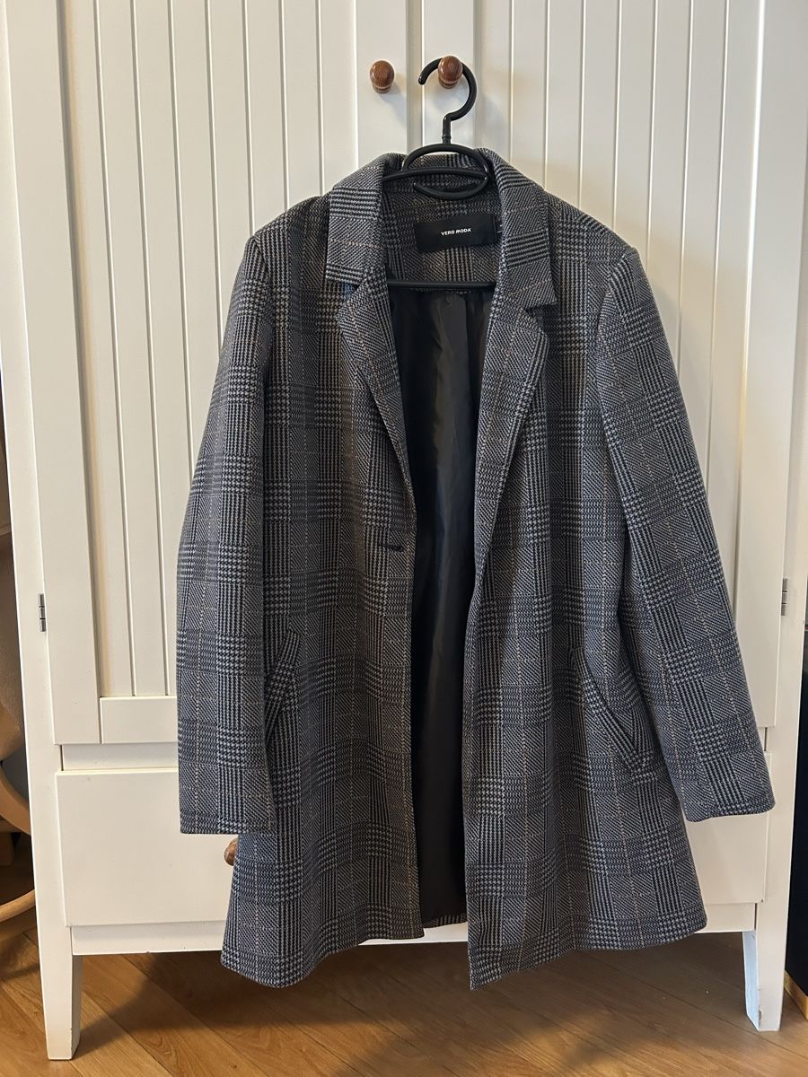 Vero Moda Cappotti: Mantel Vero Moda (M) neu – Nuovo (secondo la descrizione) da Basel venduto da stb_27