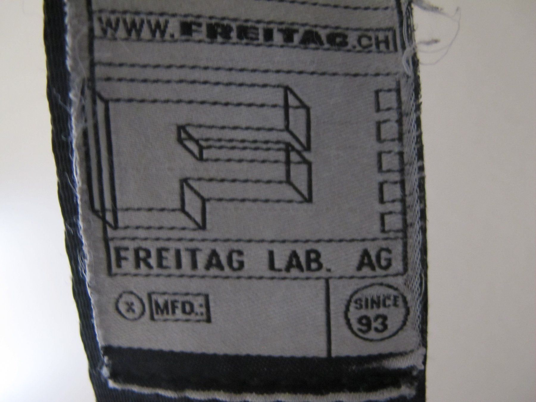 Freitag Taschen: Freitag Grosse Umhängetasche Farbe Grün – Gebraucht aus Altnau von LinaAuktion 4