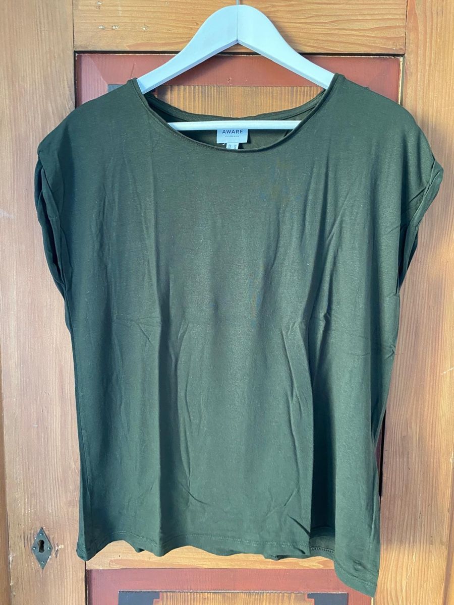 Vero Moda T-shirt: AWARE Shirts Vero Moda M 4x – Usato da Fehraltorf venduto da Ilgmeischter 5