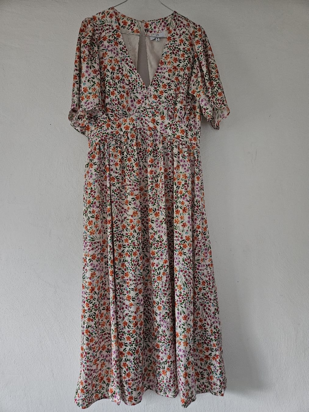 Vestiti: Kleid mit Blumenmuster ca. Grösse 42 – Usato da Wettingen venduto da Sk8ertomda