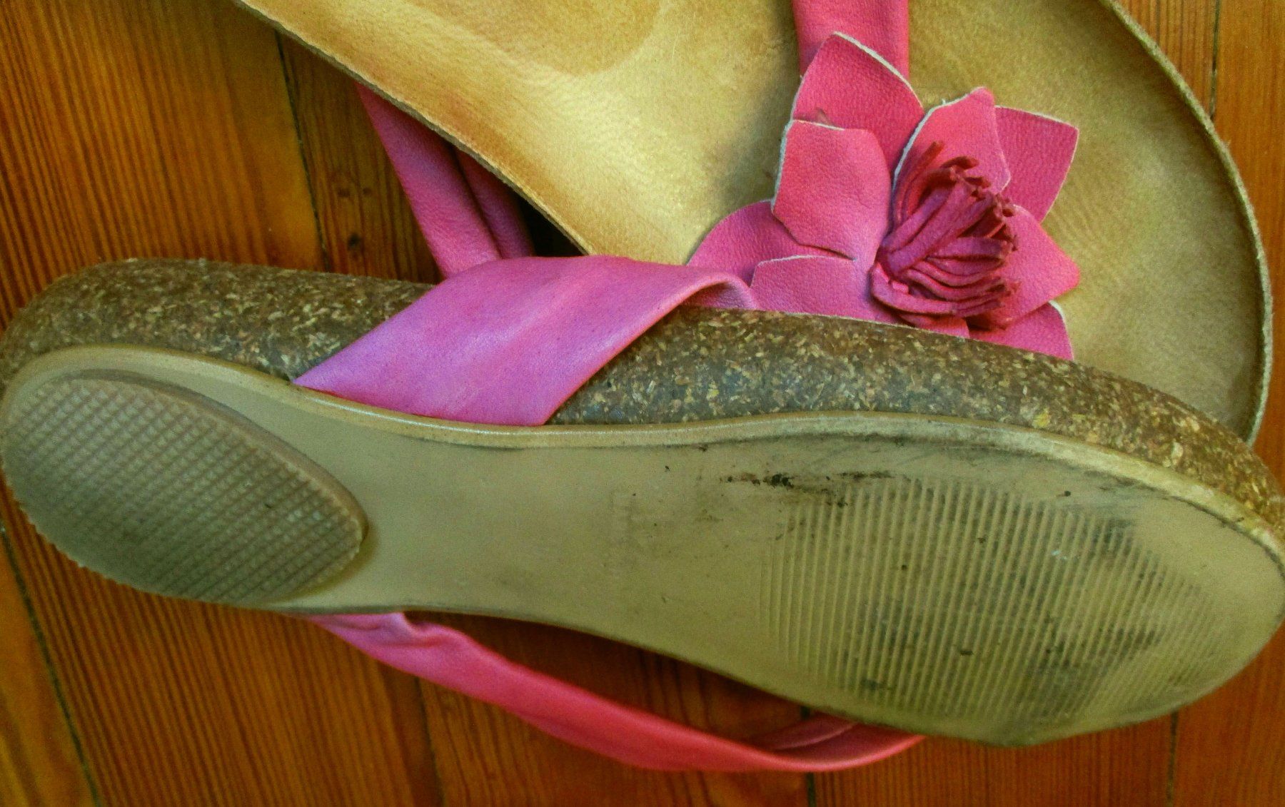 Scarpe da donna: Tongs fleur de cuir rose 40 – Usato da Petit-Lancy venduto da lilycerise 1
