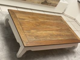 Couchtisch Holz mit weissem Untergestell rechteckig gebrauch