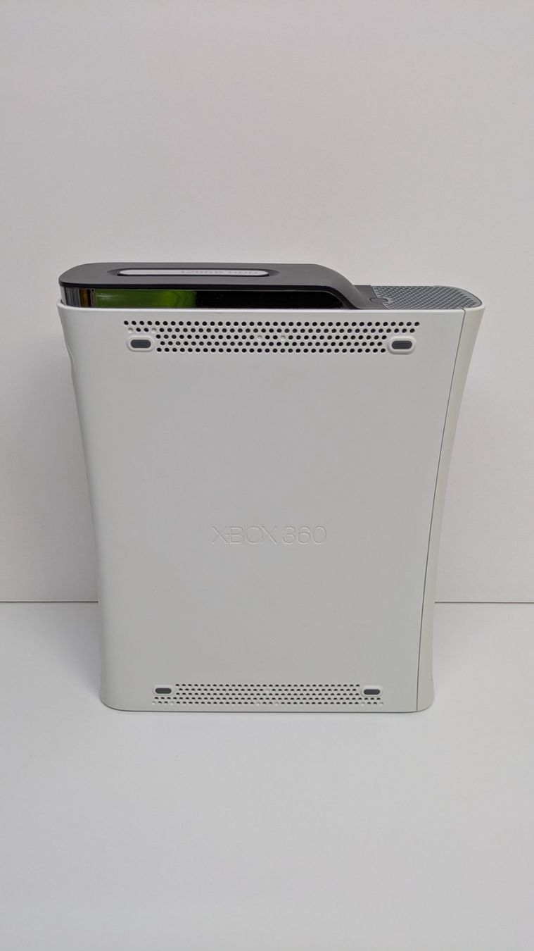 Microsoft Console: Microsoft Xbox 360, 2 Controller, 10 Spiele – Usato da Menziken venduto da mame18 7