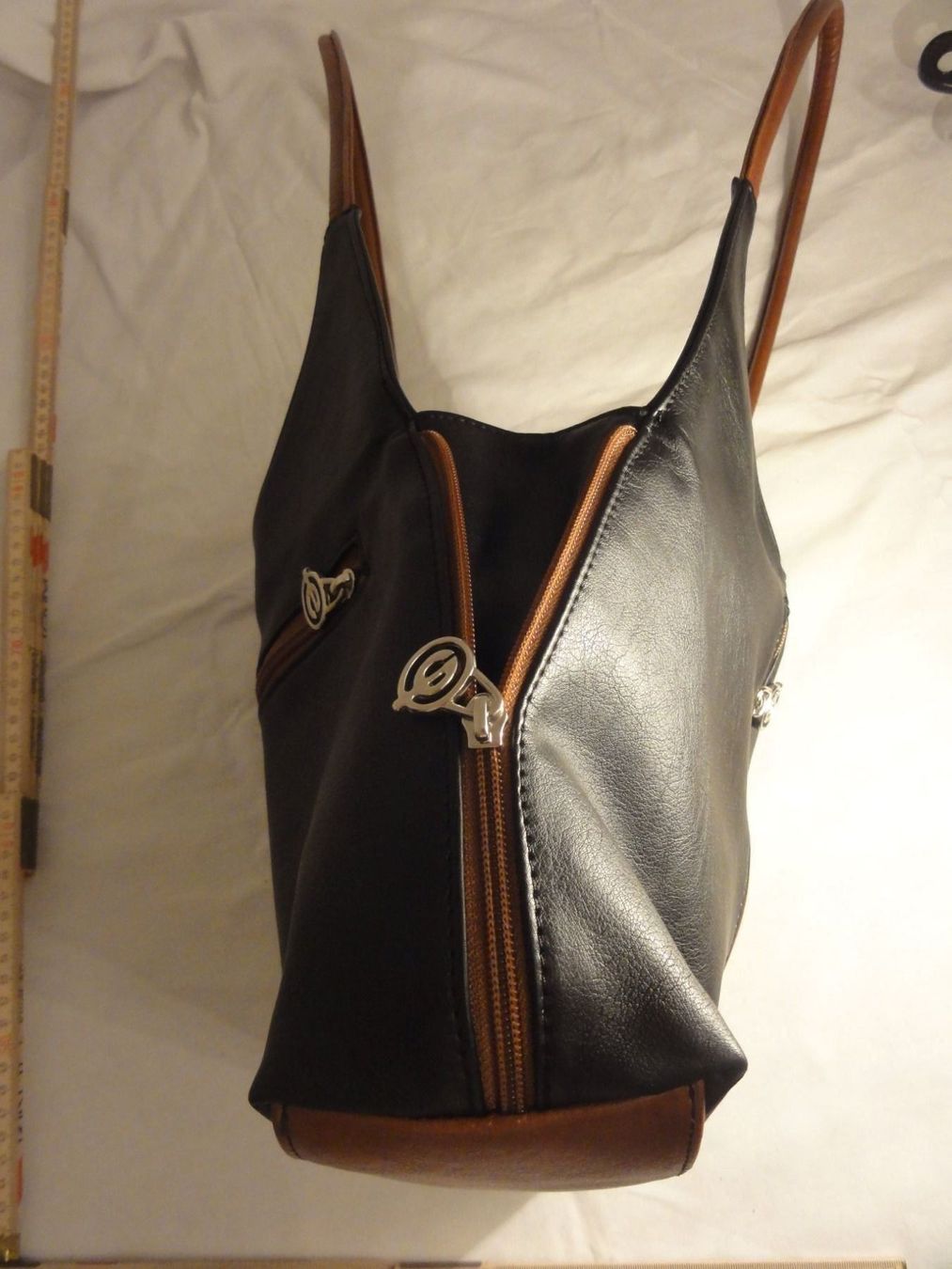 Borse da donna: Handtasche Emel – Usato da Steffisburg venduto da Robinh.17 8