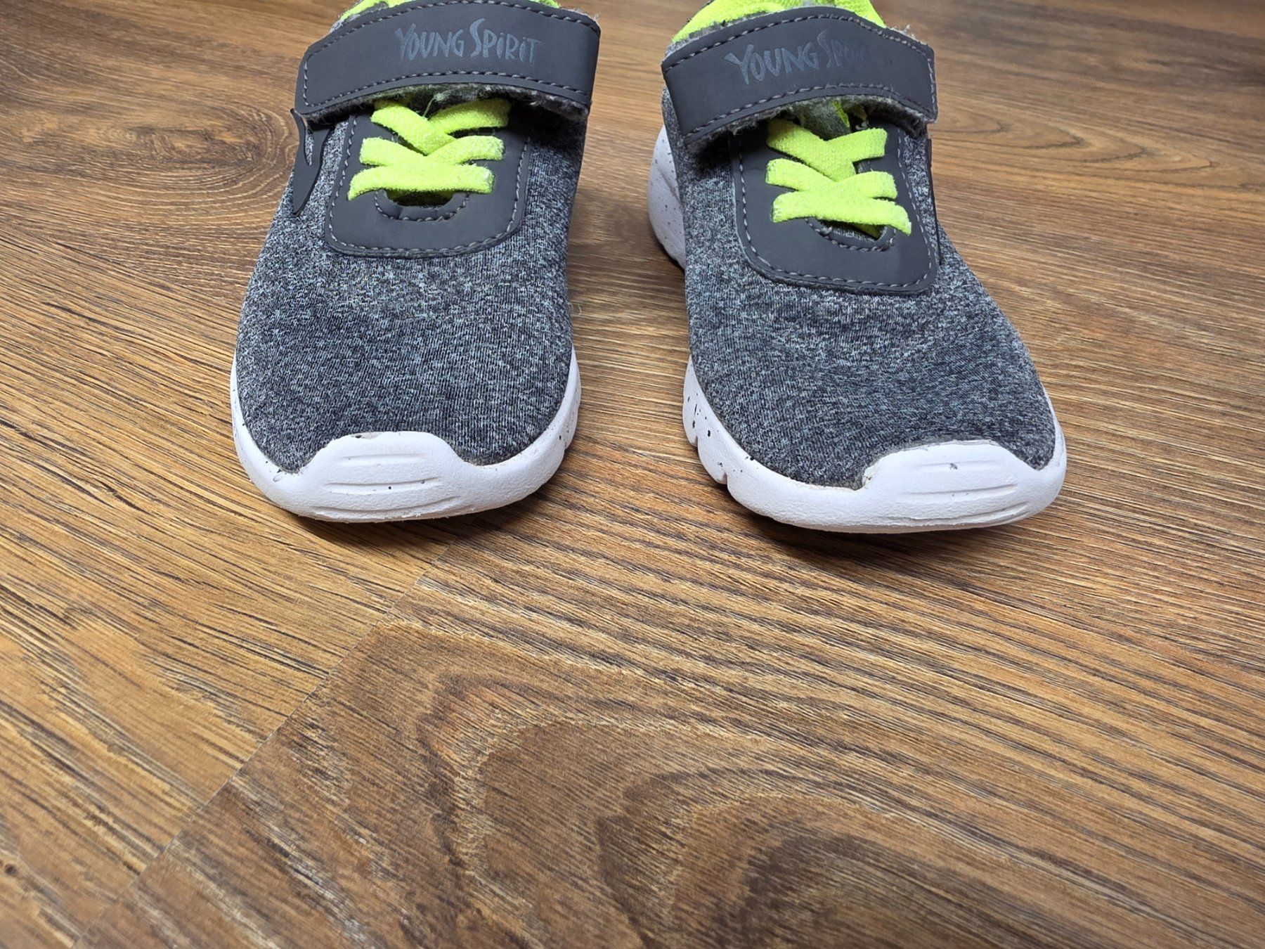 Schuhe für Jungen: Sneaker, Turnschuhe Gr. 28 – Gebraucht aus Nebikon von Japostyle 2