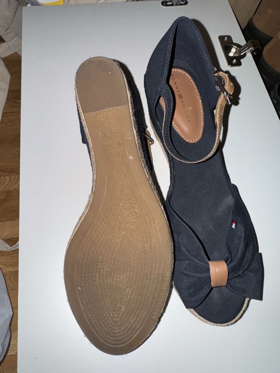 Tommy Hilfiger Scarpe da donna: Tommy Hilfiger Espadrilles – Nuovo (secondo la descrizione) da Goldach venduto da ami_2kwl 3