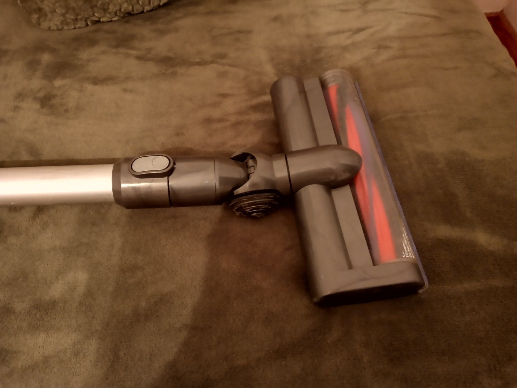 Dyson Aspirateurs & Accessoires: Handstaubsauger Dyson DC62 – D'occasion à Prez-vers-Siviriez par Monija70 2