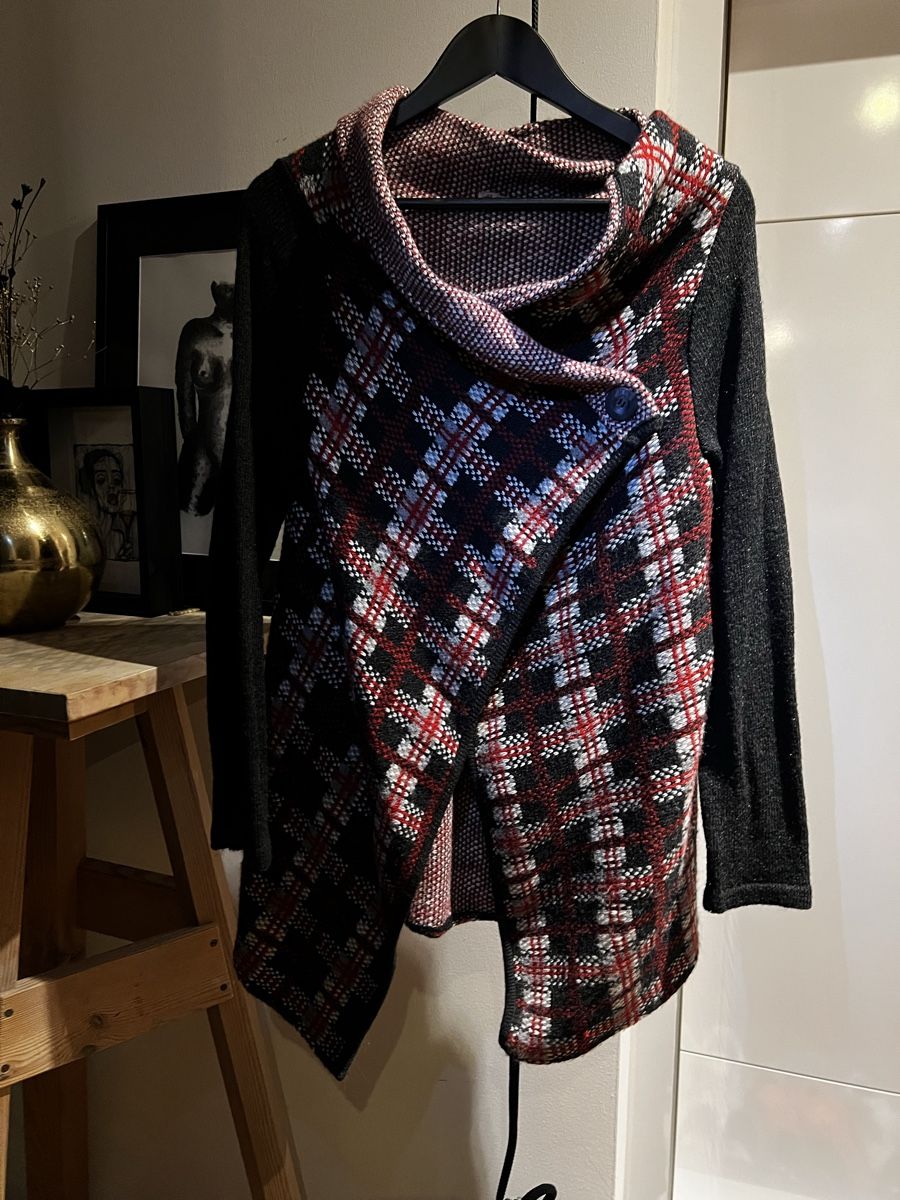 Vestes: Strickjacke Grösse 40 – D'occasion à Widnau par mir_785n 1