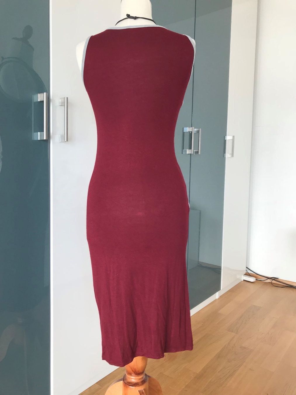 Kleider: Elastisches dünne Kleid für  M/38 – Gebraucht aus Duebendorf von Alexandertreyer 6