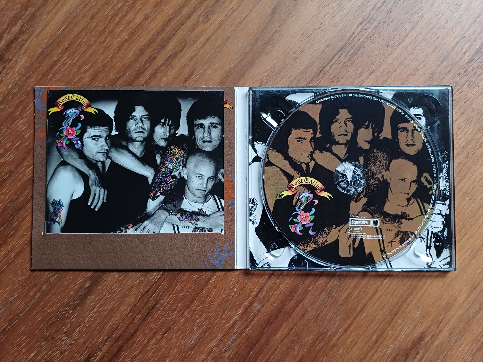 CD: Rose Tattoo "Assault & Battery" CD digipack – Nuovo (secondo la descrizione) da Begnins venduto da Drastic-Sound 2