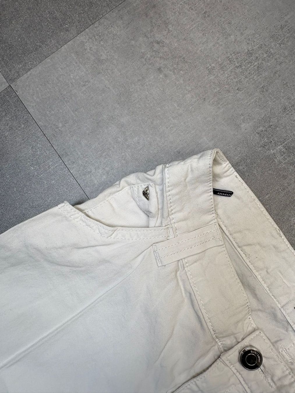 Armani Jeans: Vintage Armani Bootcut Flared Jeans - Grösse S/25 – Nuovo (secondo la descrizione) da Werdenberg venduto da hase.vintage 4