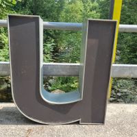 Leuchtbuchstabe Neon sign Vintage Letter Design Buchstabe u
