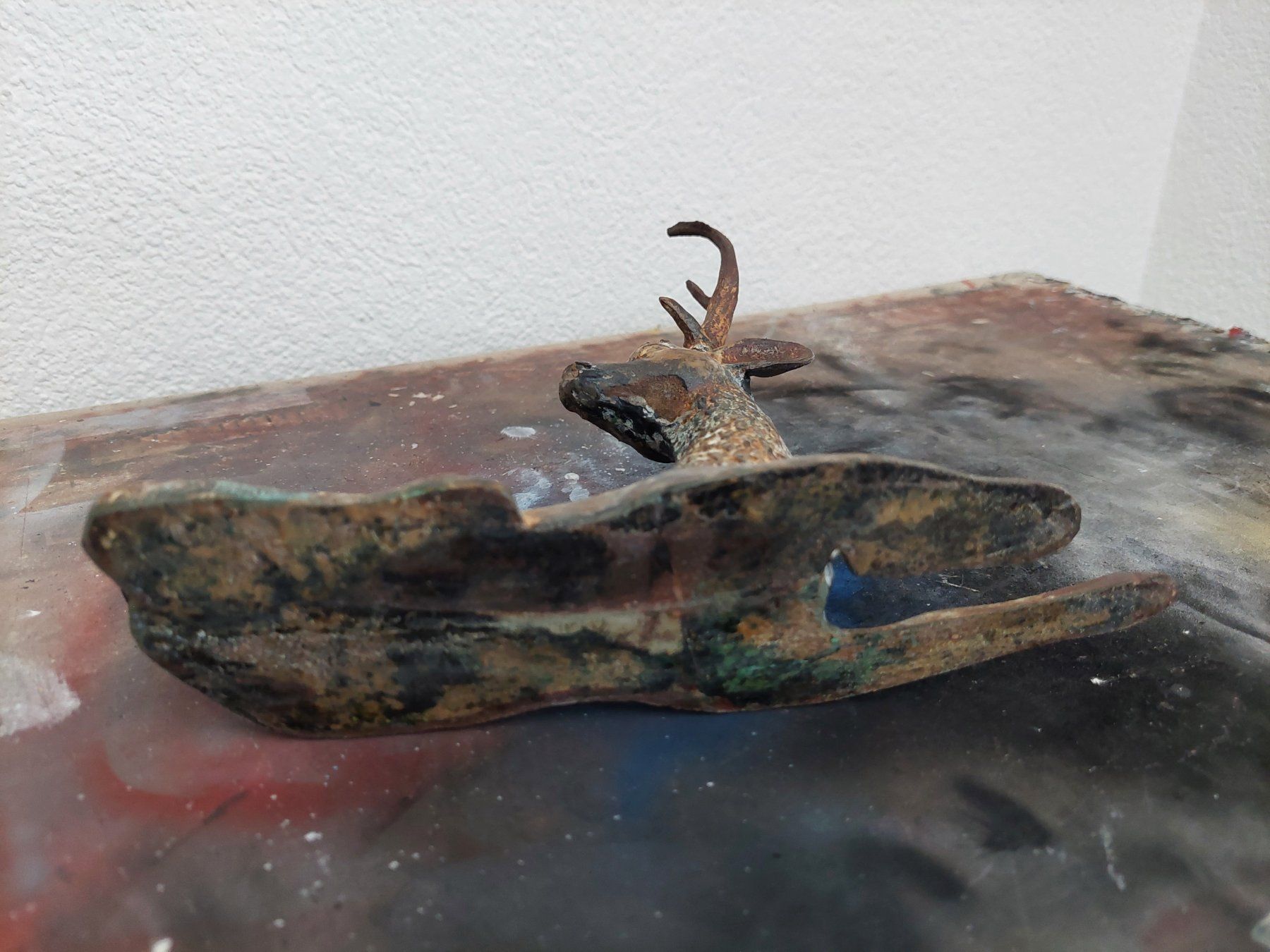 Skulpturen & Statuen: Hirschfigur liegend, antik – Gebraucht aus Subingen von K7passt_immer 9