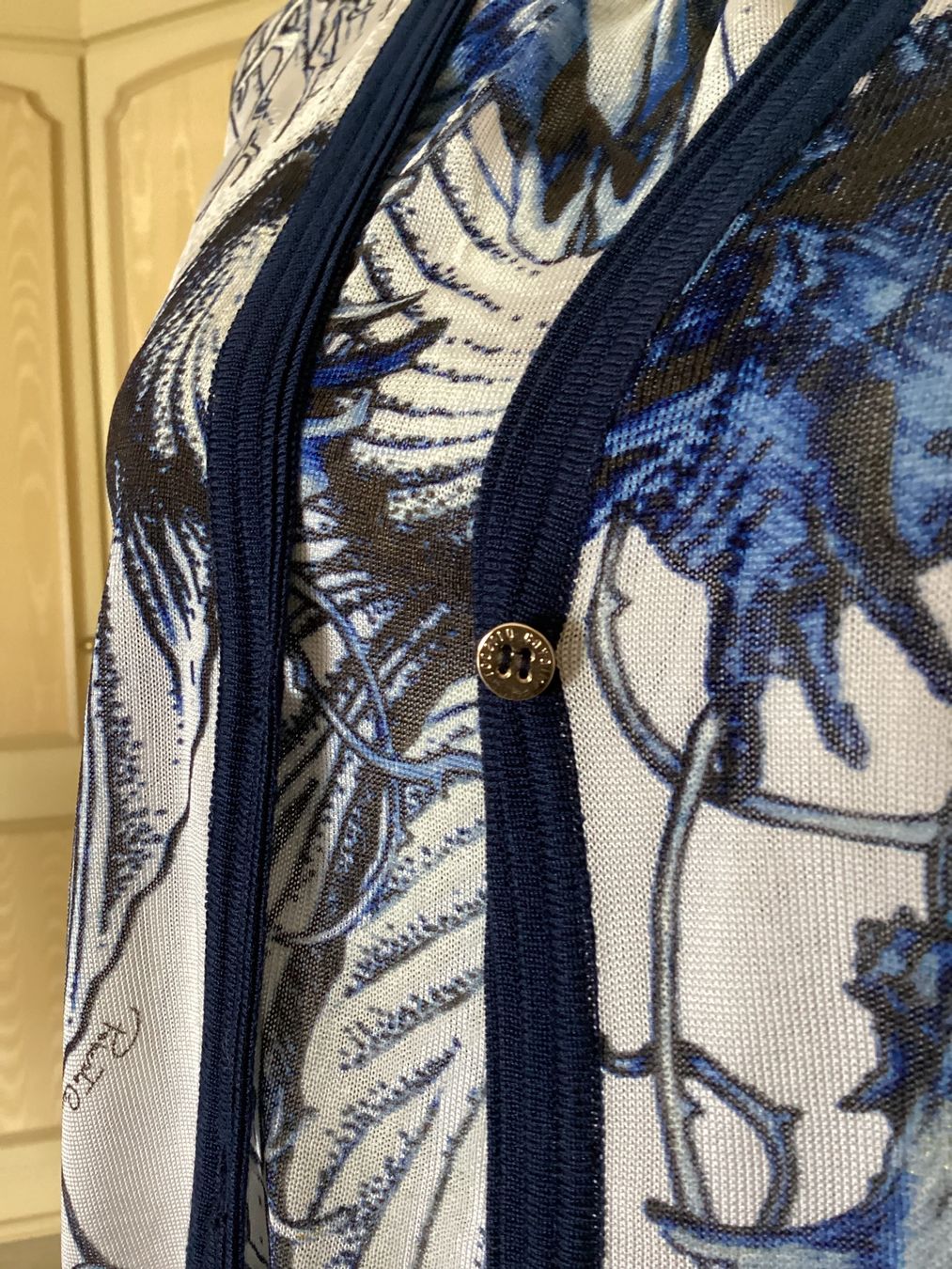 Roberto Cavalli Top: Roberto Cavalli Cardigan und Top Seide – Nuovo (secondo la descrizione) da Magadino venduto da sylvierosa 3
