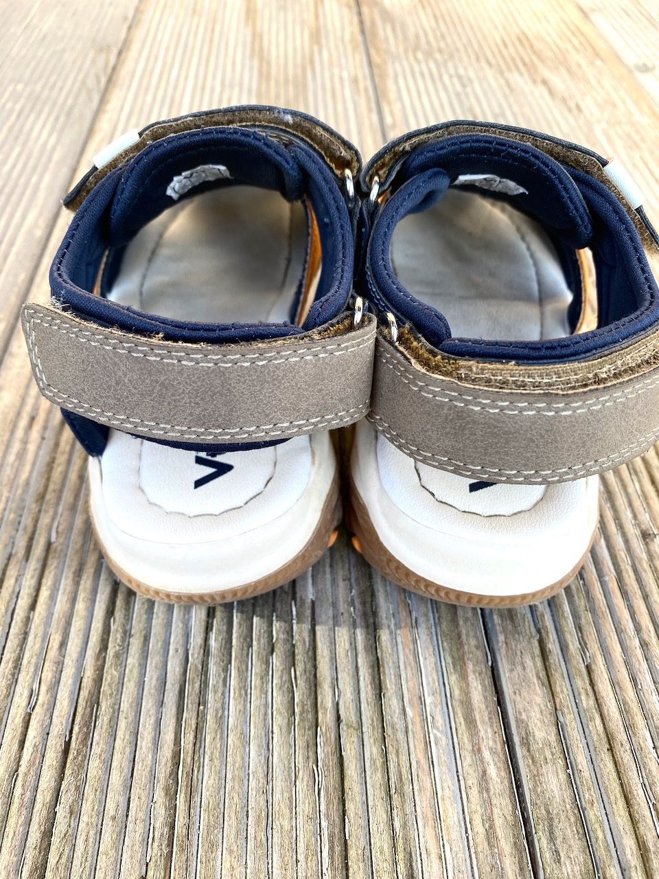 Dosenbach Scarpe per ragazzi: Vty Jungen Sandalen Gr. 26 – Usato da Uster venduto da ros_pym8 3