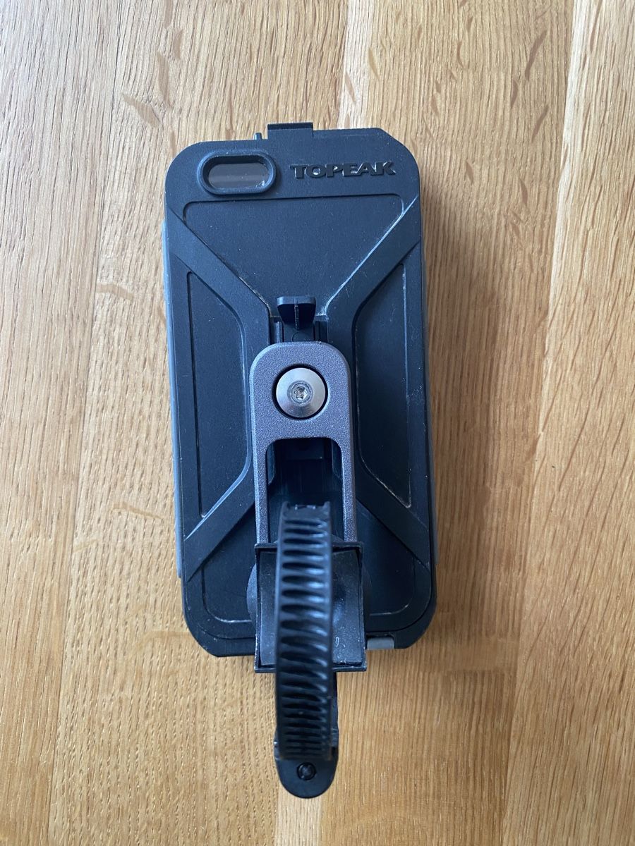Topeak Supporti per biciclette: Topeak Ridecase mit iPhone Gehäuse und Halterung – Usato da St. Gallen venduto da rgr_8vn7 2