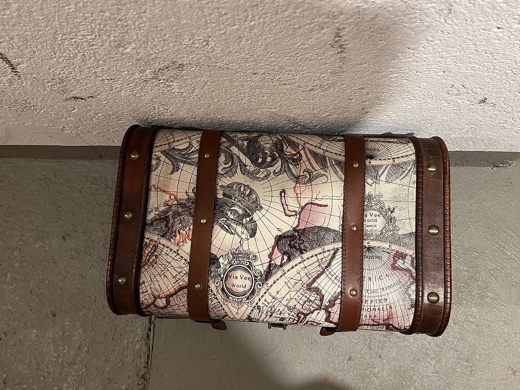 Cassapanche: Schatzkiste Weltkarte – Usato da Luzern venduto da ELIAS1A 1