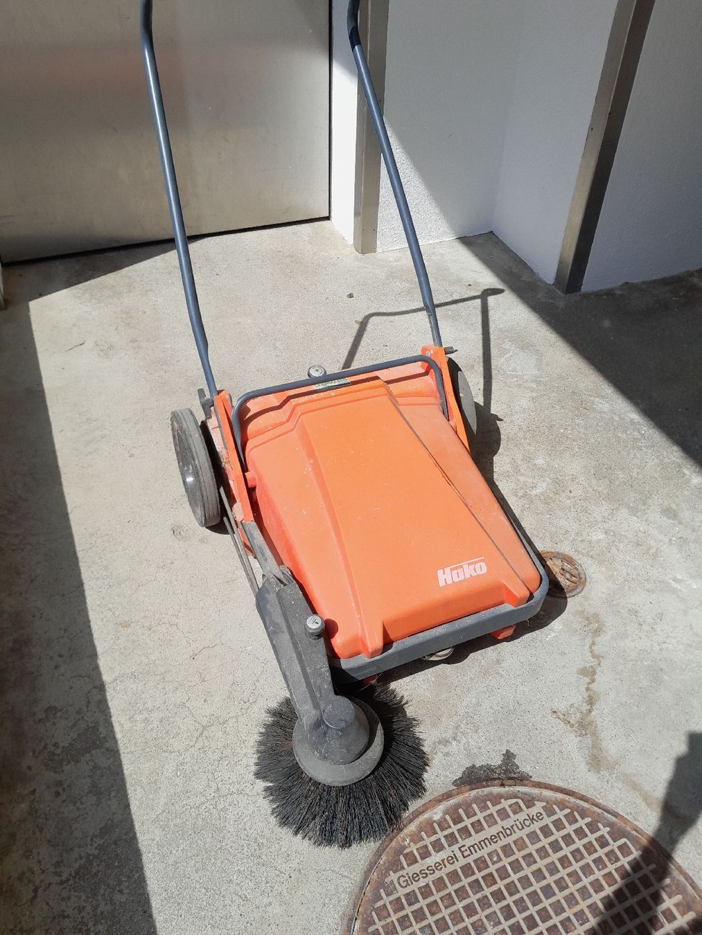 Hako Tutte le macchine: Putz / Kehrmaschine – Usato da Willisau venduto da Plein
