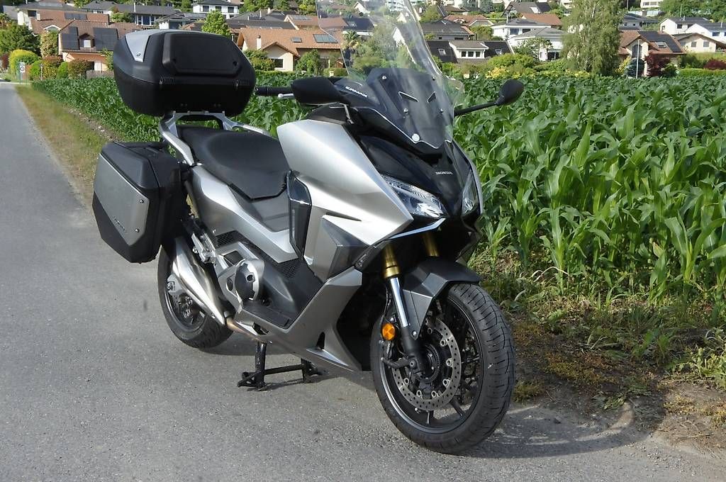 Honda Scooter: Honda NSS Forza 750 – Usato da Ollon VD venduto da polopan 1