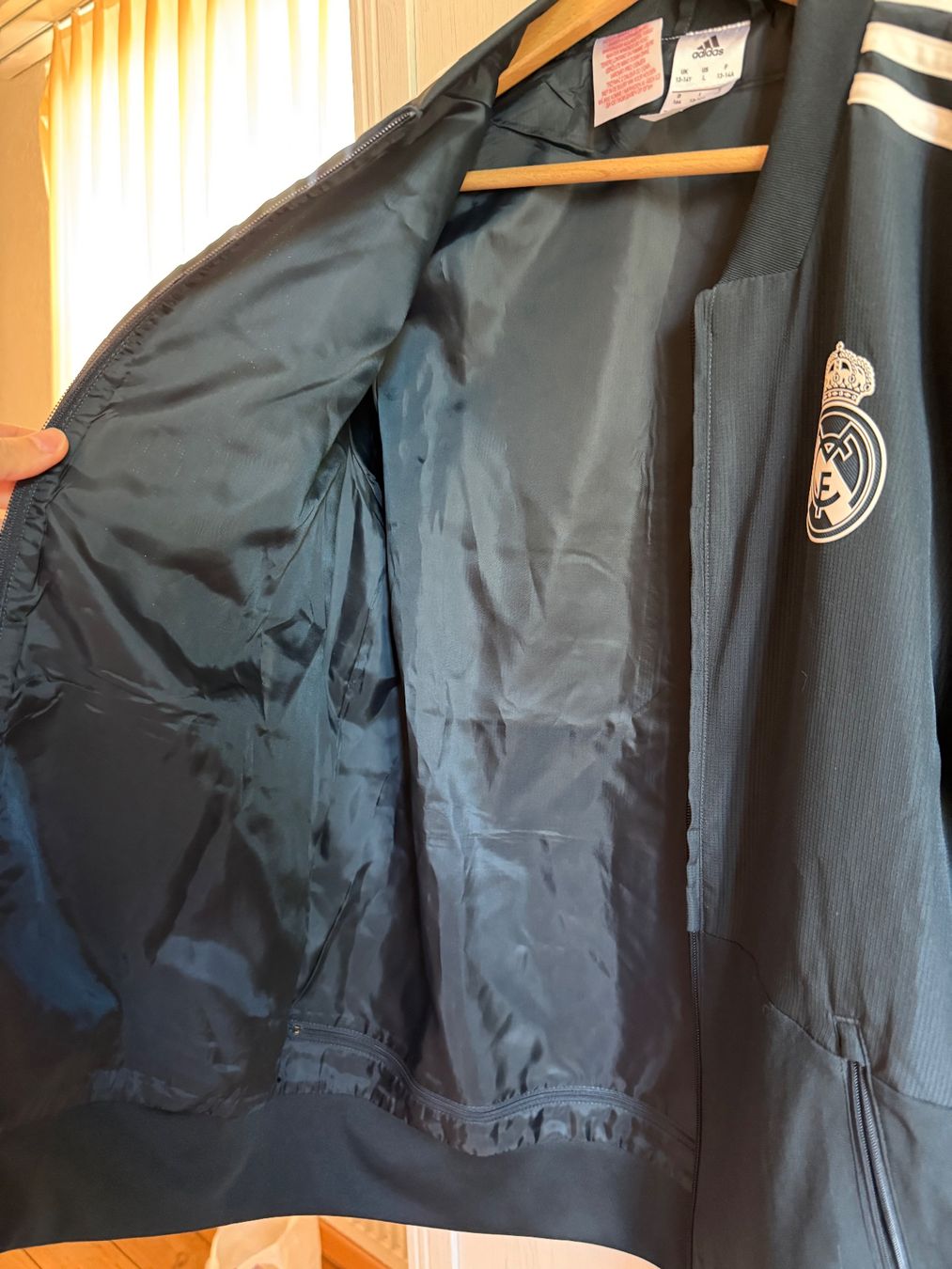 Adidas Giacche: Adidas Real Madrid Trainingsjacke – Usato da Zuchwil venduto da jabie 2