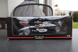 McLaren Mercedes MP4/13 1:18 Minichamps
