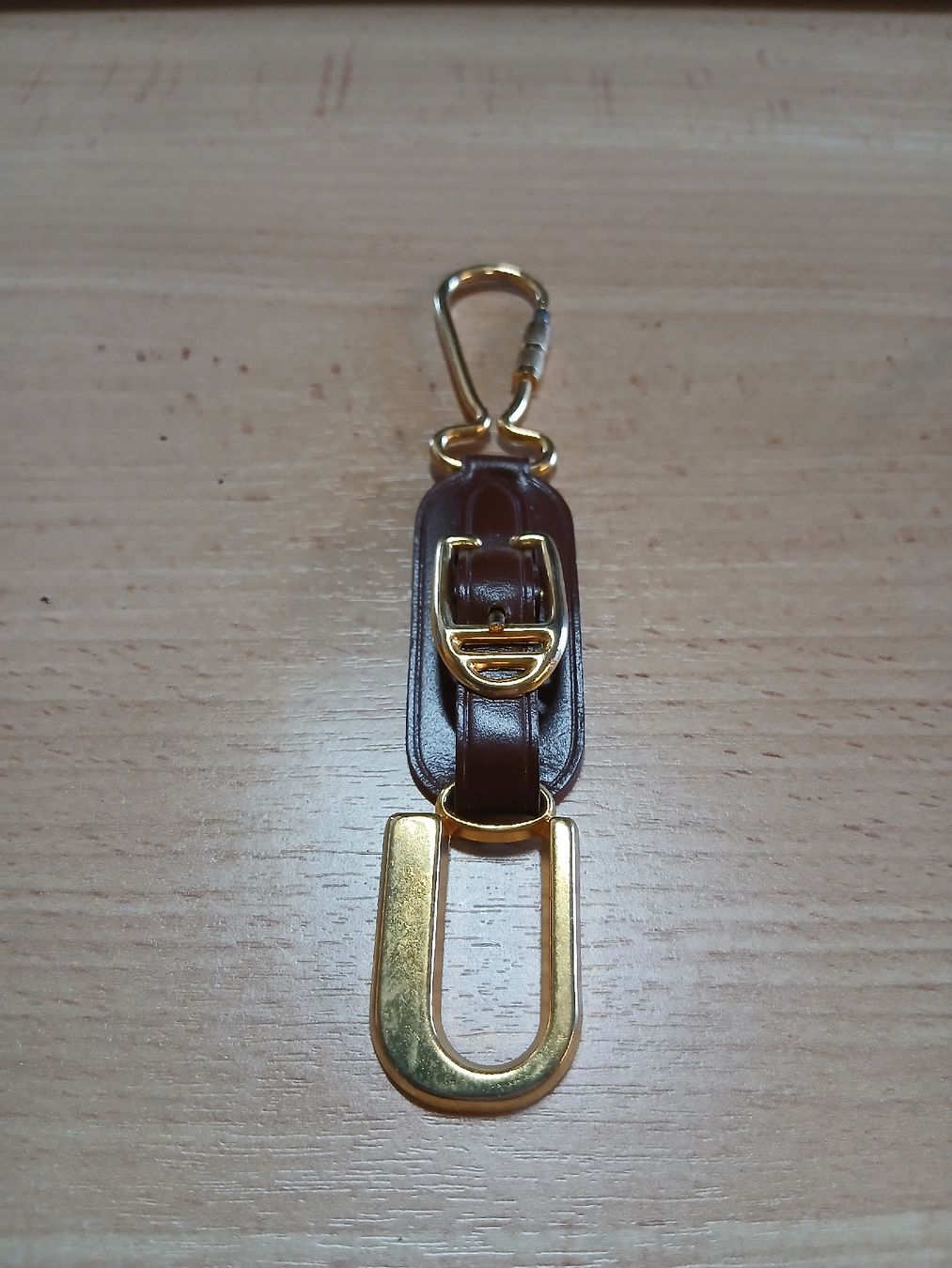 Schlüsselanhänger & - bänder: porte clé  – Neu und originalverpackt aus Vuadens von oiezo