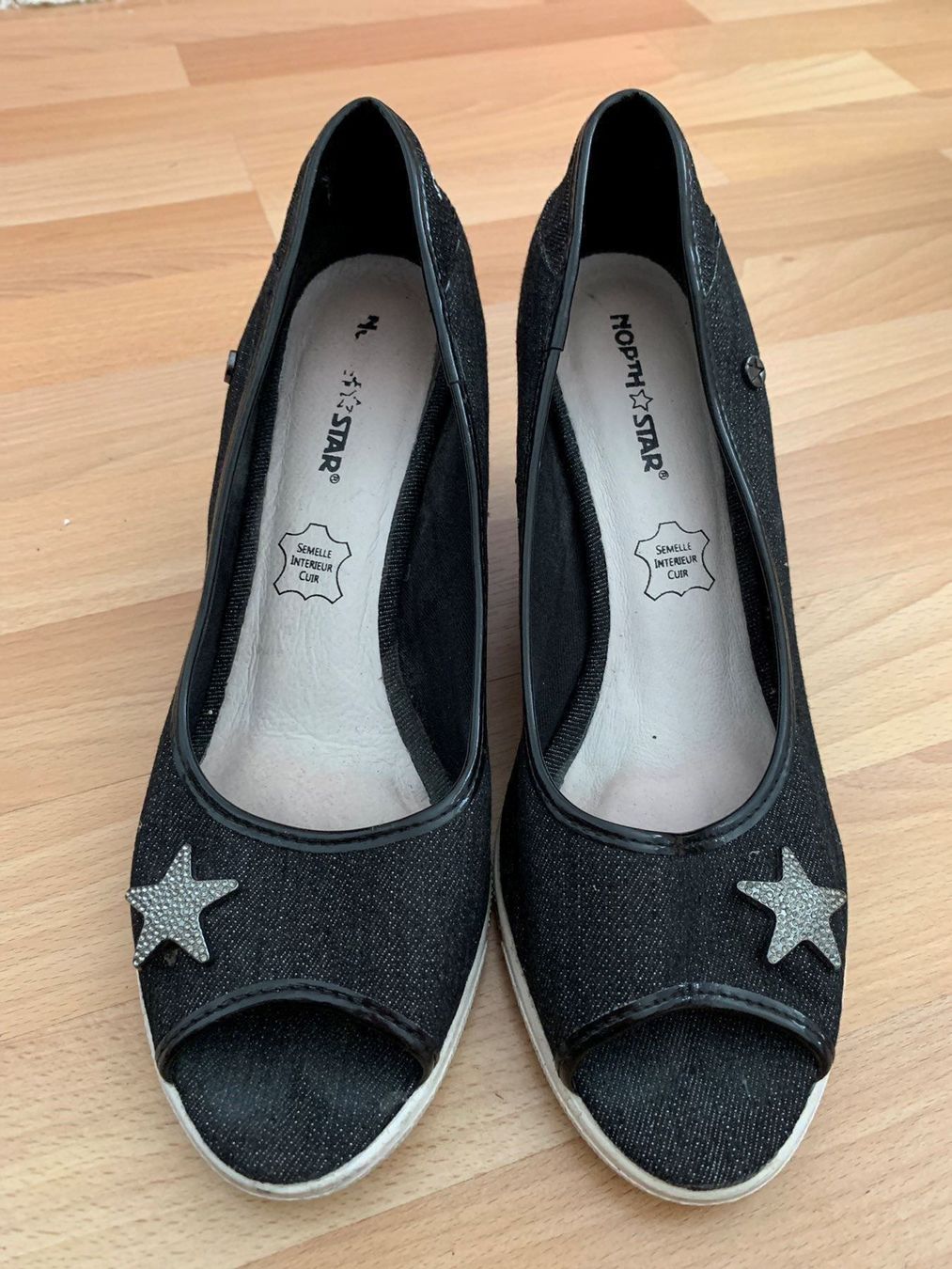 Scarpe da donna: Lässige Jeans Pumps – Usato da Thalwil venduto da Ulurusunset