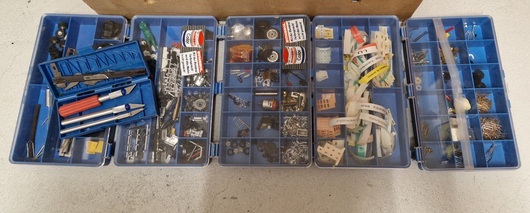 Modellini d'auto: Komplettes Modellbauerset – Usato da Hildisrieden venduto da Anthosa3 1