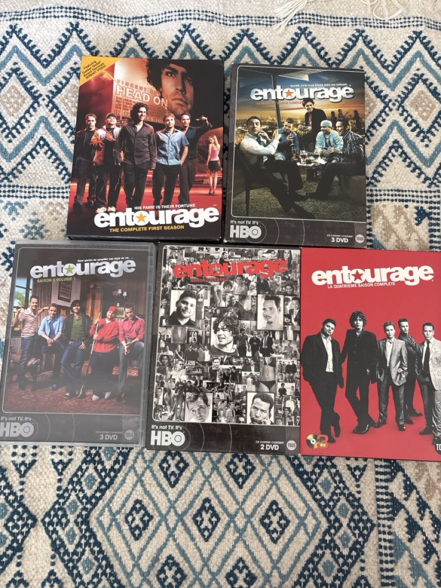Tutti i DVDs: Coffret DVD - Intégrale saisons 1 à 5 - Entourage - HBO – Usato da GENÈVE venduto da Gaasss