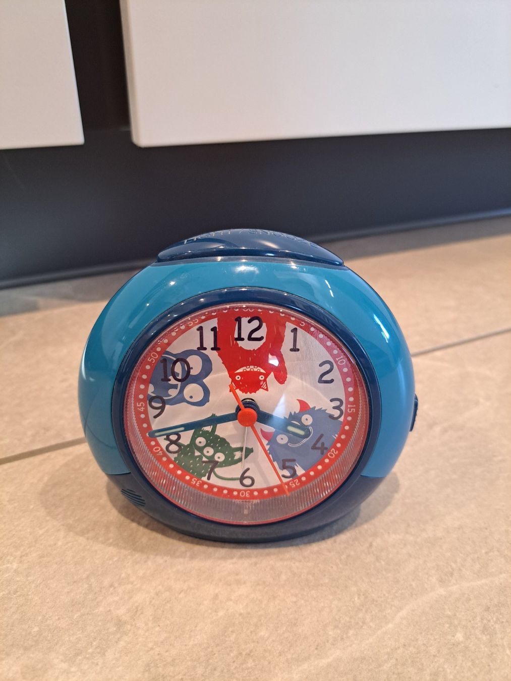 Sveglie: Kinder Wecker mit Monster-Motiv – Usato da Roggwil TG venduto da RS_77