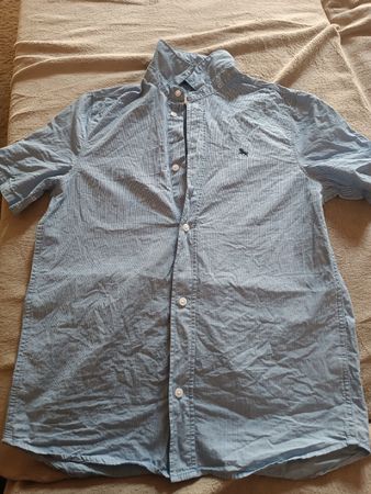 H&M Hemd Knaben Grösse 152 blau gestreift guter Zustand.