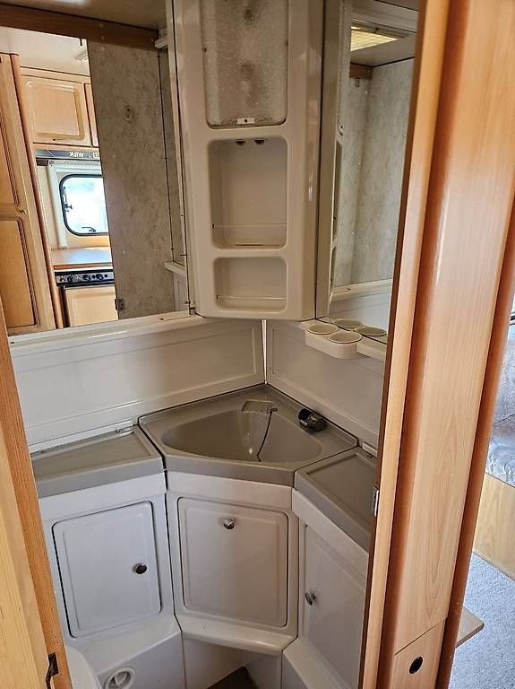 Veicoli da campeggio: A vendre Wilk 450 CI – Usato da Belmont-Yverdon venduto da FloridaJeep 7
