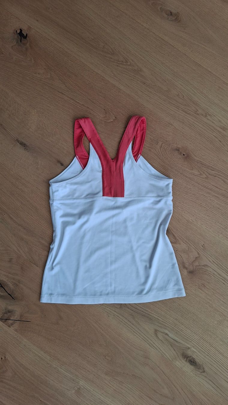 Nike Tops: Sporttop Nike – Gebraucht aus Ruswil von wil_2jkd 1