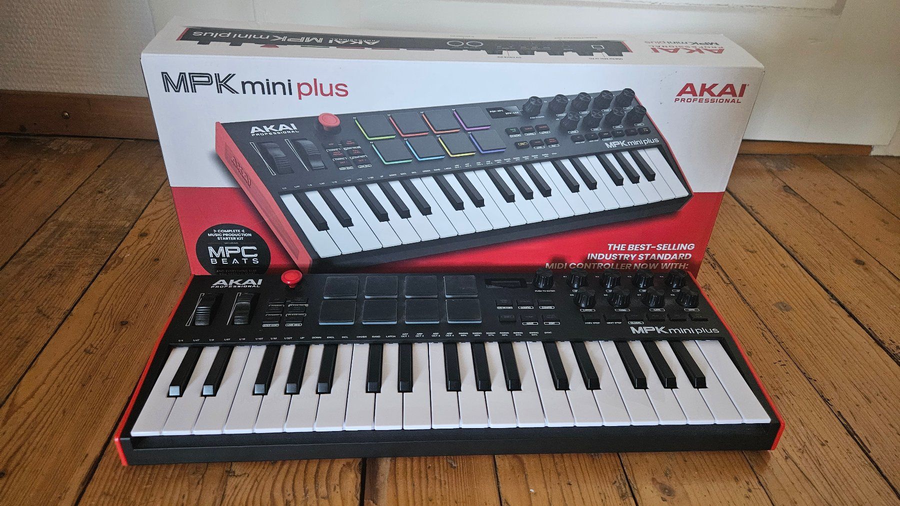 Akai Instruments de musique: AKAI MPK mini plus – D'occasion à Männedorf par egl_nfg9