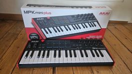 AKAI MPK mini plus