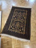 Schöner Teppich mit Rutschmatte