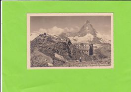 Gornergrathotel-belebt-Matterhorn