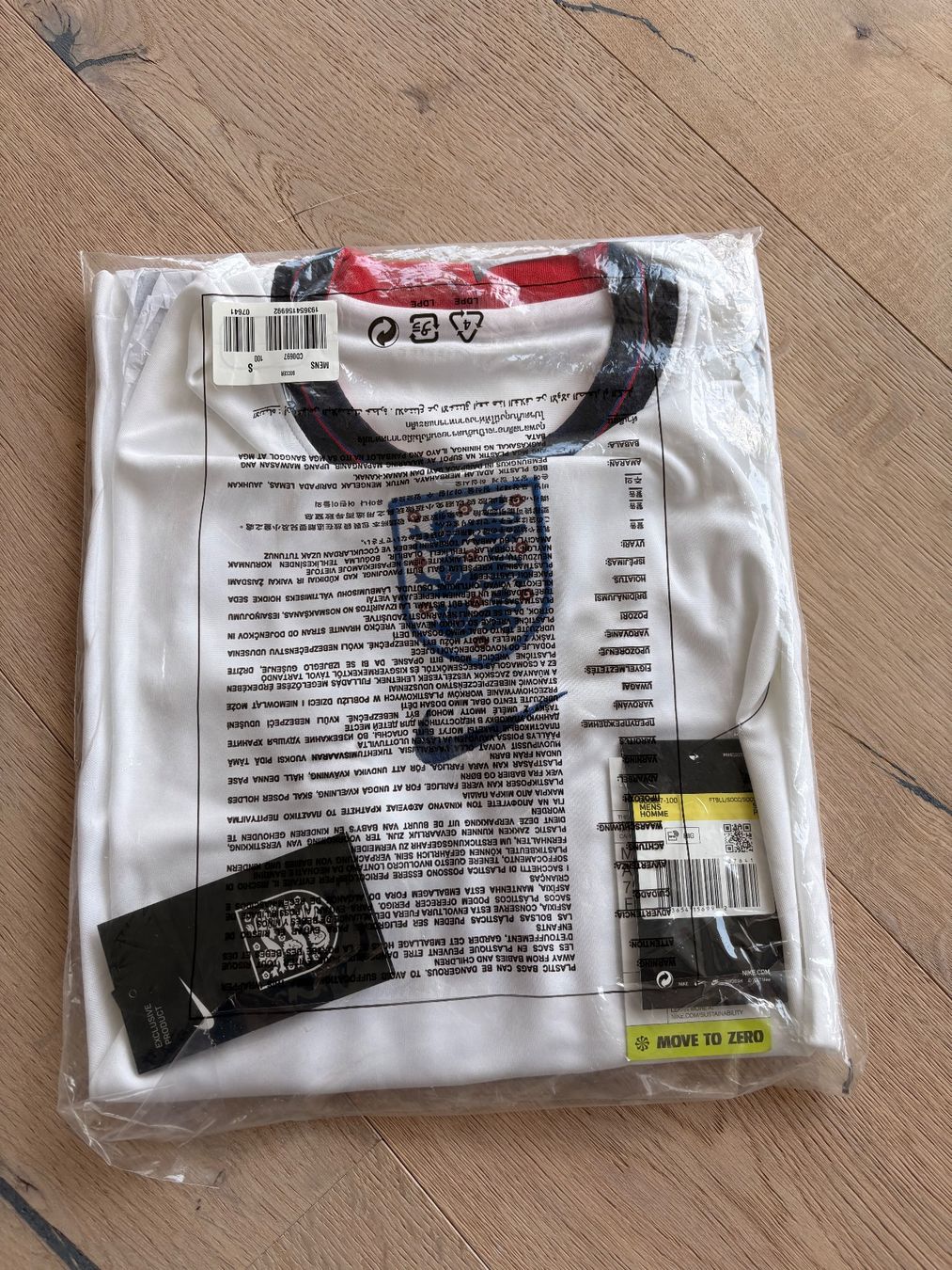 Nike Canottiere & Pantaloni: England Home Shirt New With Tags – Nuovo e nell'imballaggio originale da Männedorf venduto da JEK44 1