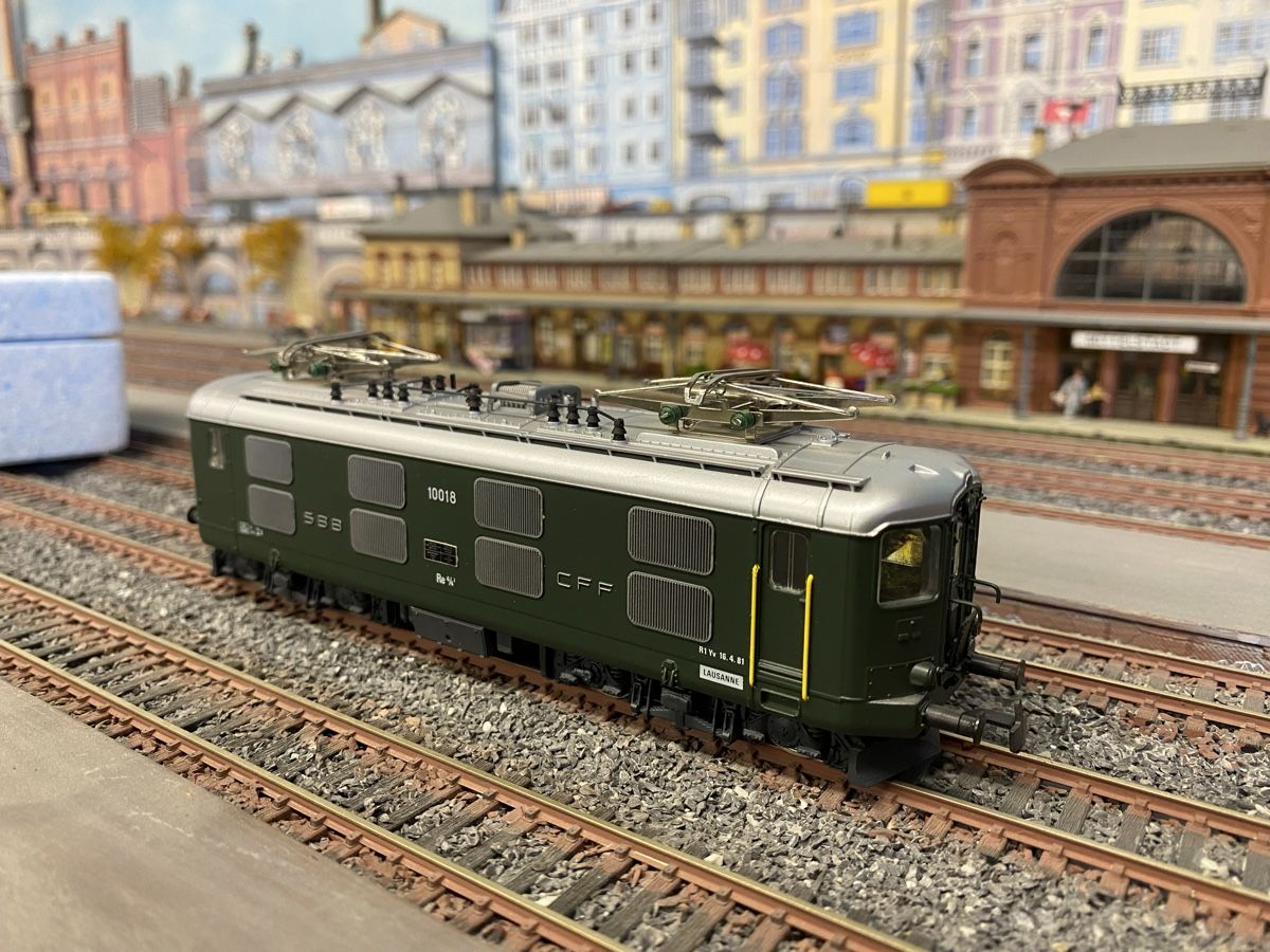 Hag Modellini di ferrovie: HAG 226 Re 4/4 Serie 1 SBB H0 – Usato da Glattpark (Opfikon) venduto da anywaya23 6
